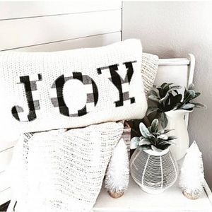 🆕 Joy Buffalo Plaid Pillow Bee & Willow Christmas